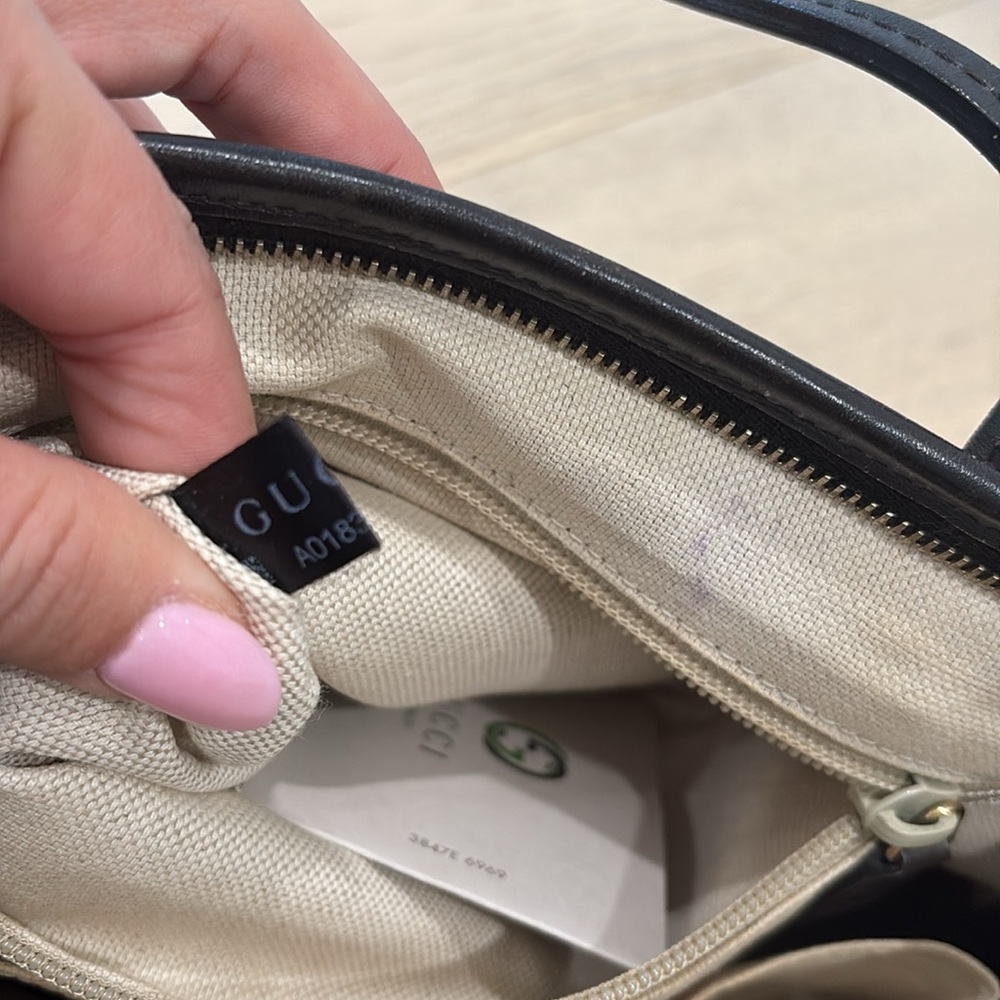Gucci bag - Picture 8 of 16